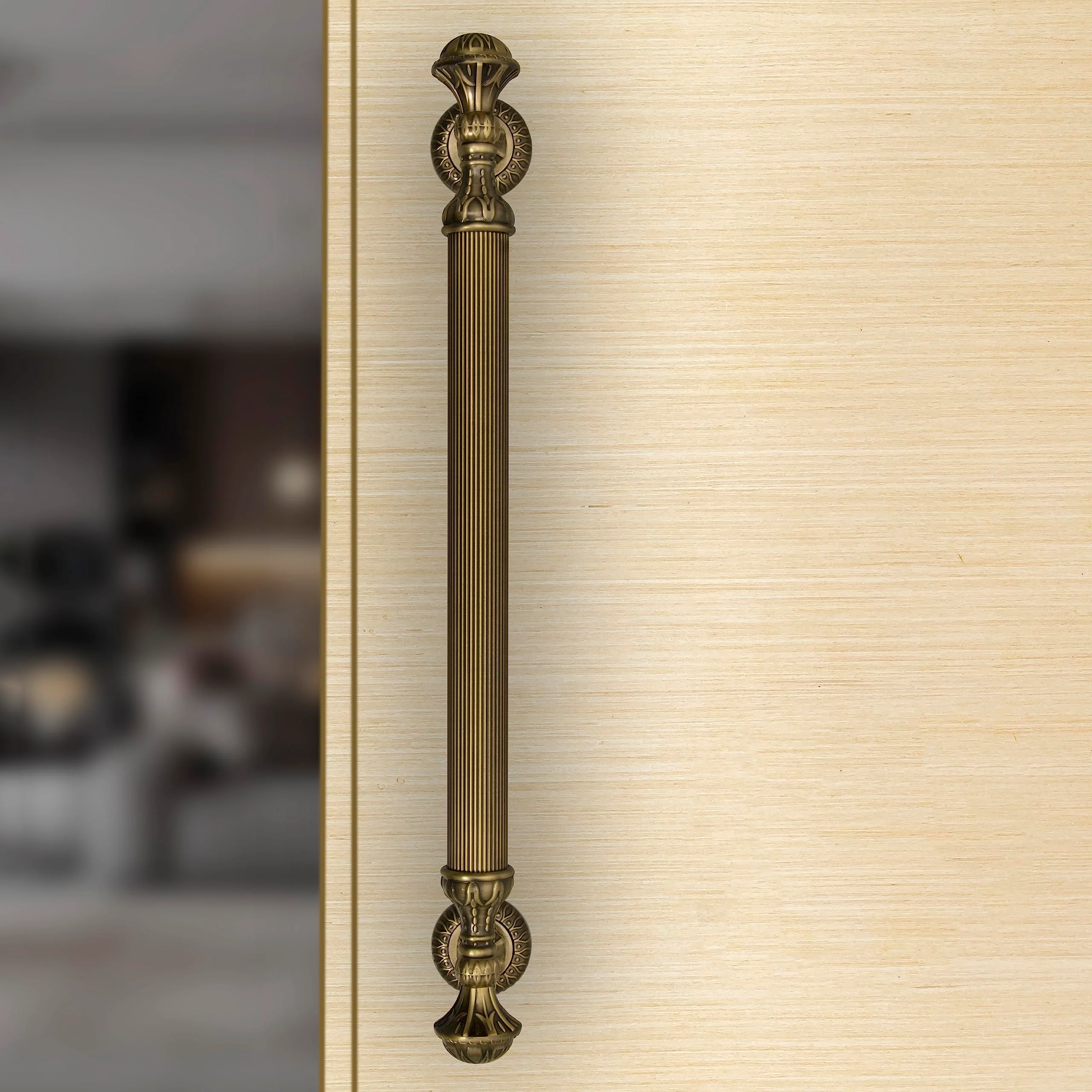 Plantex Heavy Duty Main Door Handle - 21.5 Inch Pull Push Handle for Wooden & Glass Doors, Pack of 1 (320 - Brass Antique Finish) - Image 4